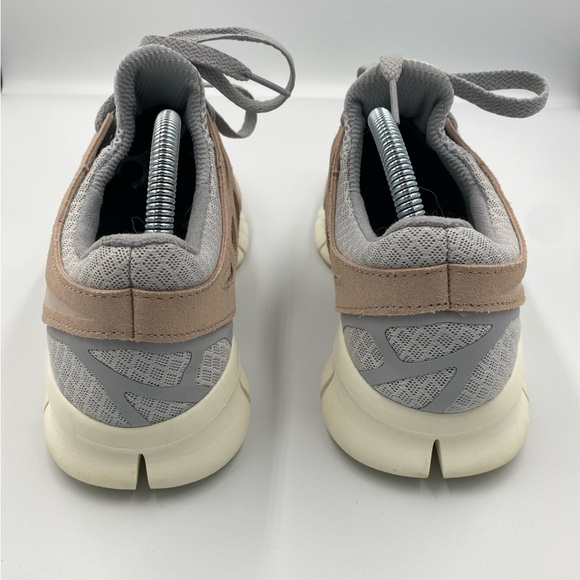 Nike Free Run 2 Running Shoes in Wolf Gray Fossil Stone - Picture 4 of 5